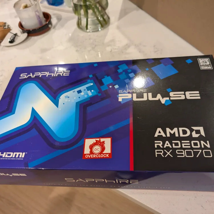 9070 XT - Sapphire PULSE AMD Radeon - Image 2