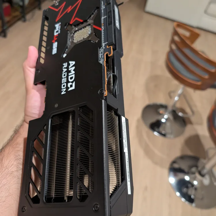 9070 XT - Sapphire PULSE AMD Radeon - Image 5